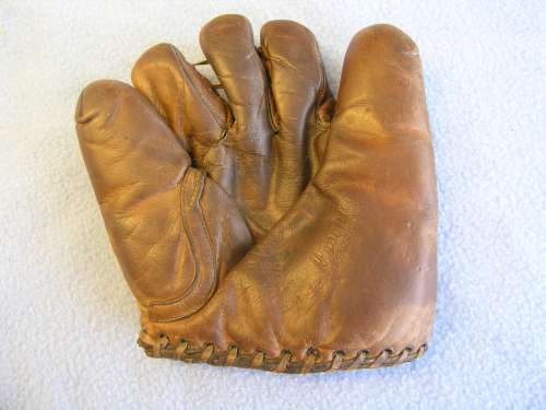 Claude Willoughby Banner F99 Front Doug